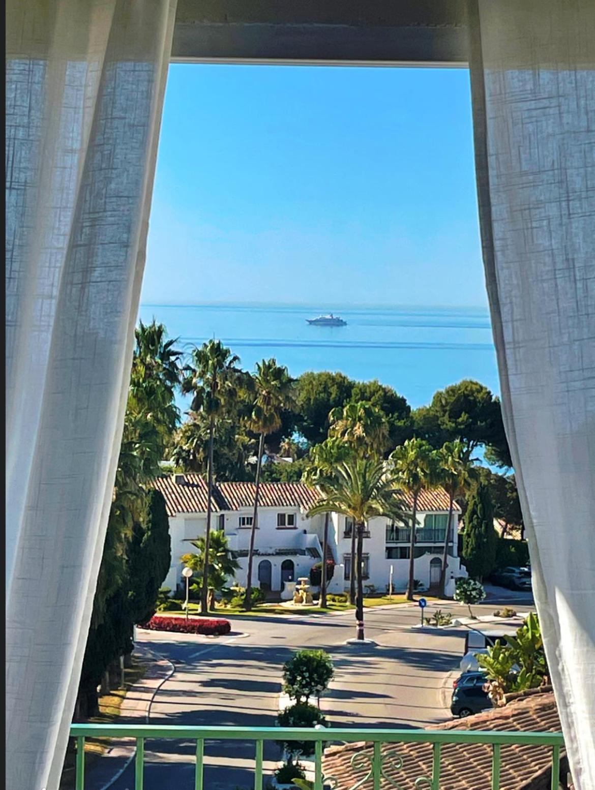 Atico Con Dos Terrazas Con Estupendas Vistas Del Mar Apartment Malaga Exterior photo