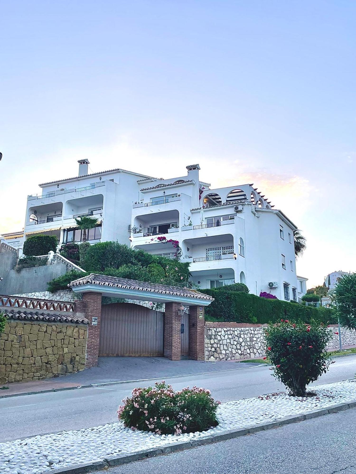 Atico Con Dos Terrazas Con Estupendas Vistas Del Mar Apartment Malaga Exterior photo